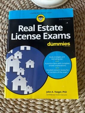 Real Estate License Exam for Dummies Book, Large Paperback, Excellent Condition